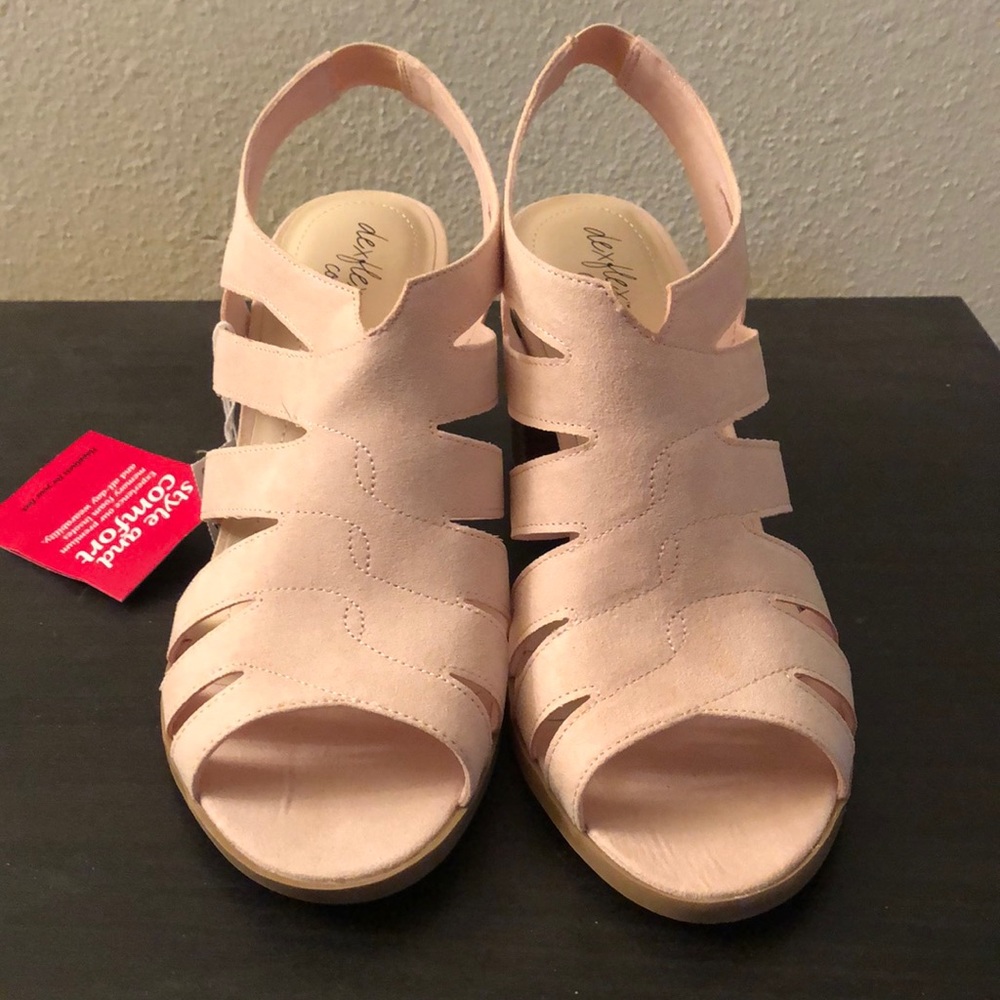 Payless 10W Deflex Comfort Sandals